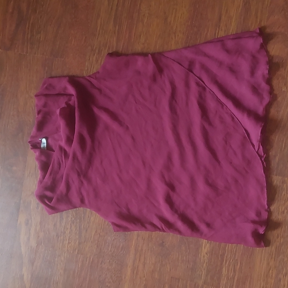 Sleeveless blouse